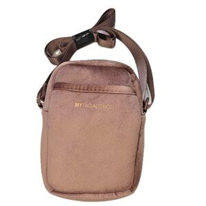 MYTAGALONGS Plush Crossbody Bag Womens Mauve Velour‎ Travel Shoulder Purse NEW